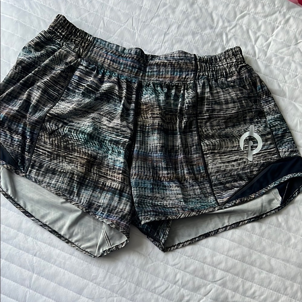 Lululemon Athletica Gray Athletic Shorts Lightweight Elastic Waist